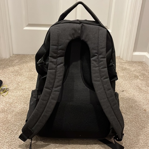 Hap Tim diaper bag back pack - Picture 2 of 5